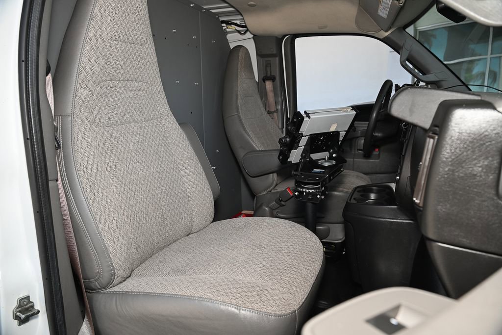 Used 2021 Chevrolet Express 2500 RWD image 34