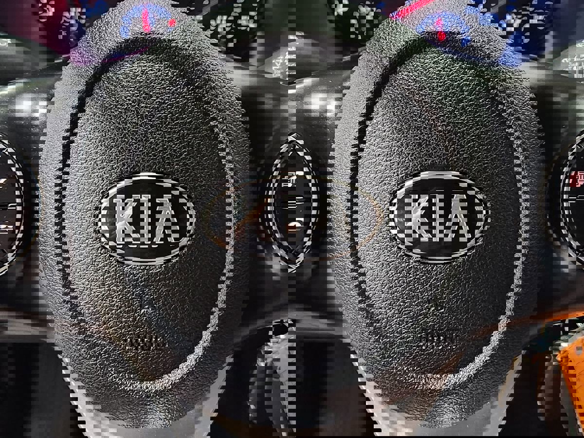 Used 2021 Kia Soul LX image 45