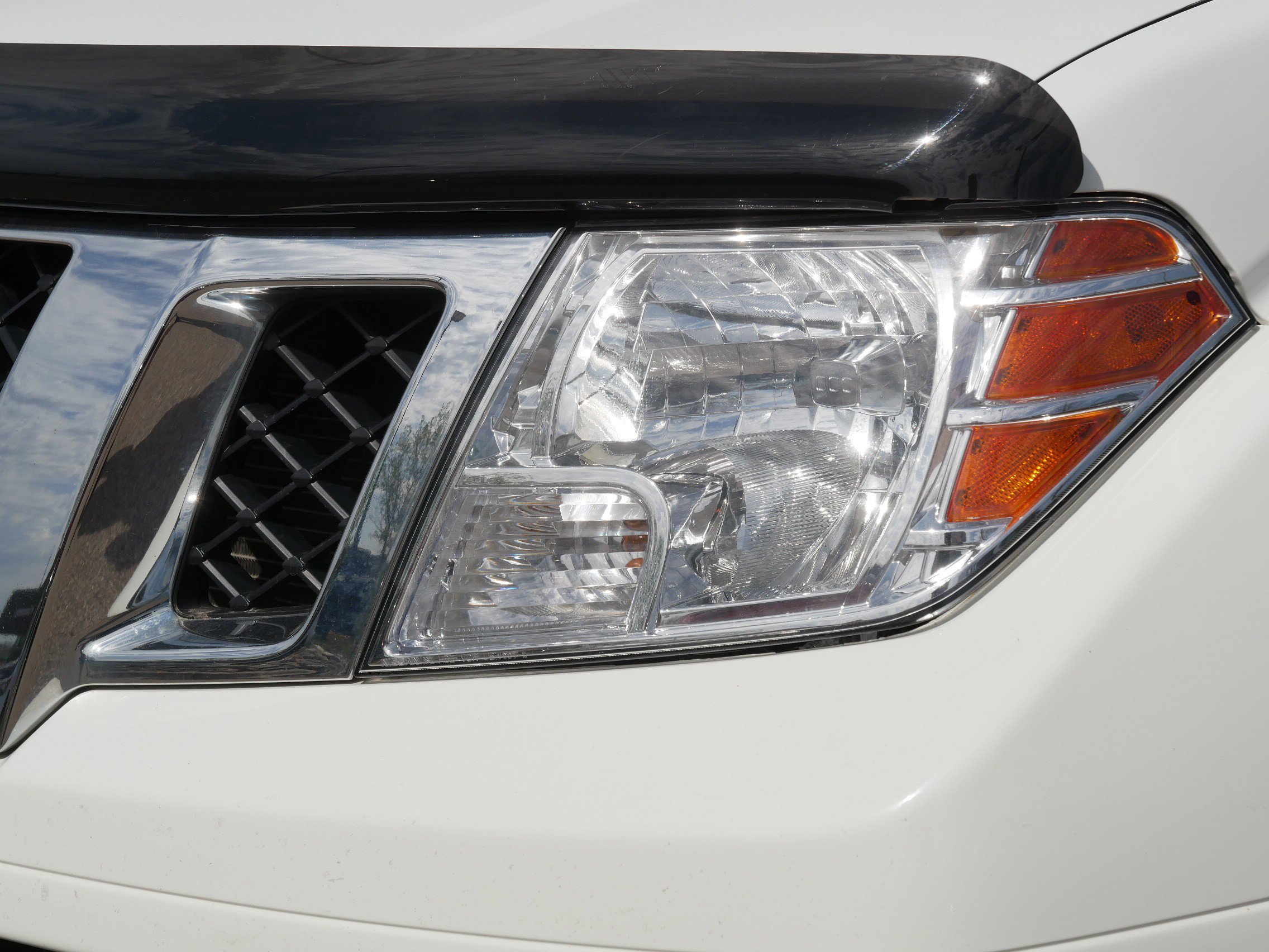 Used 2016 Nissan Frontier SV AWD/4WD image 10