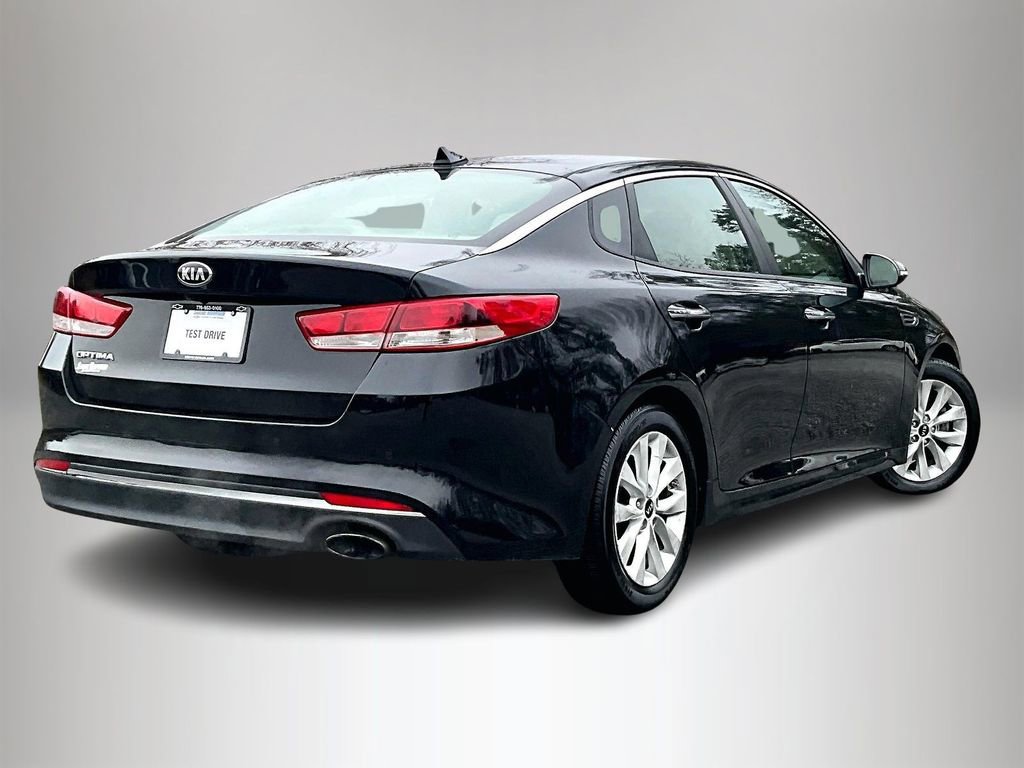 Used 2018 Kia Optima LX w/ 17" Alloy Wheels Package image 5