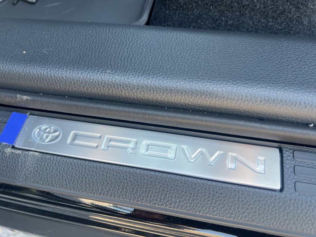New 2025 Toyota Crown Signia image 23