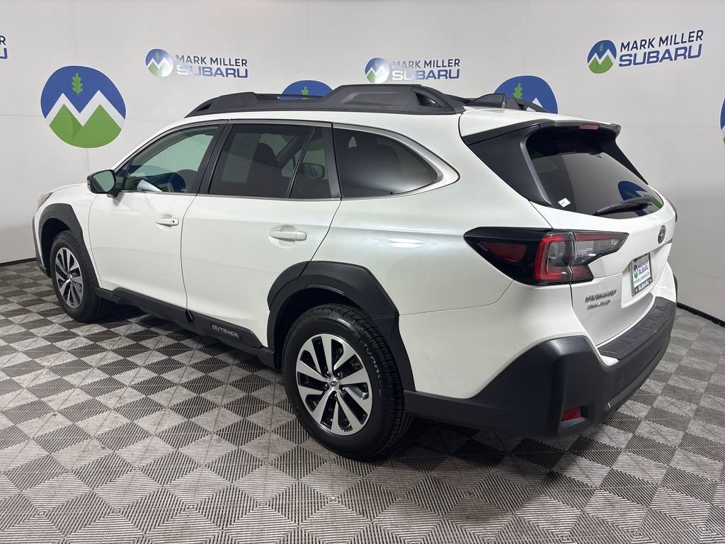 Certified 2024 Subaru Outback Premium AWD/4WD image 8