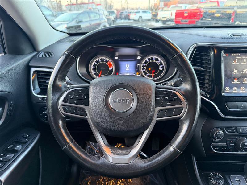 Used 2019 Jeep Cherokee Limited AWD/4WD image 28