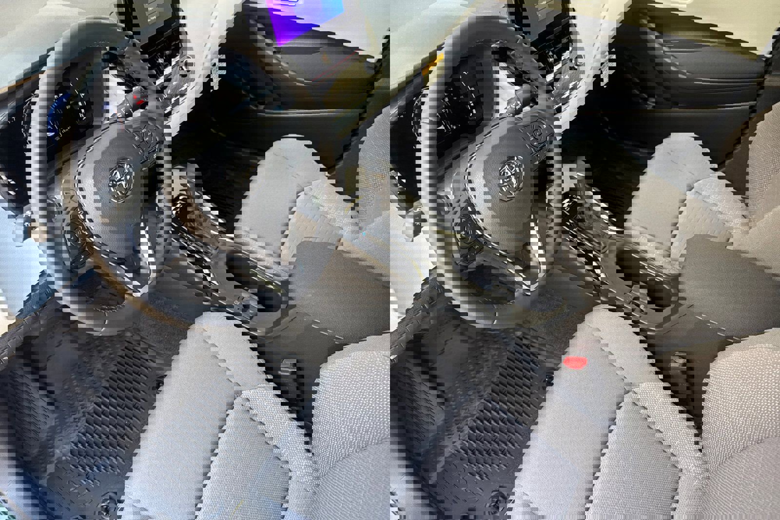 New 2026 Toyota Corolla SE FWD image 10