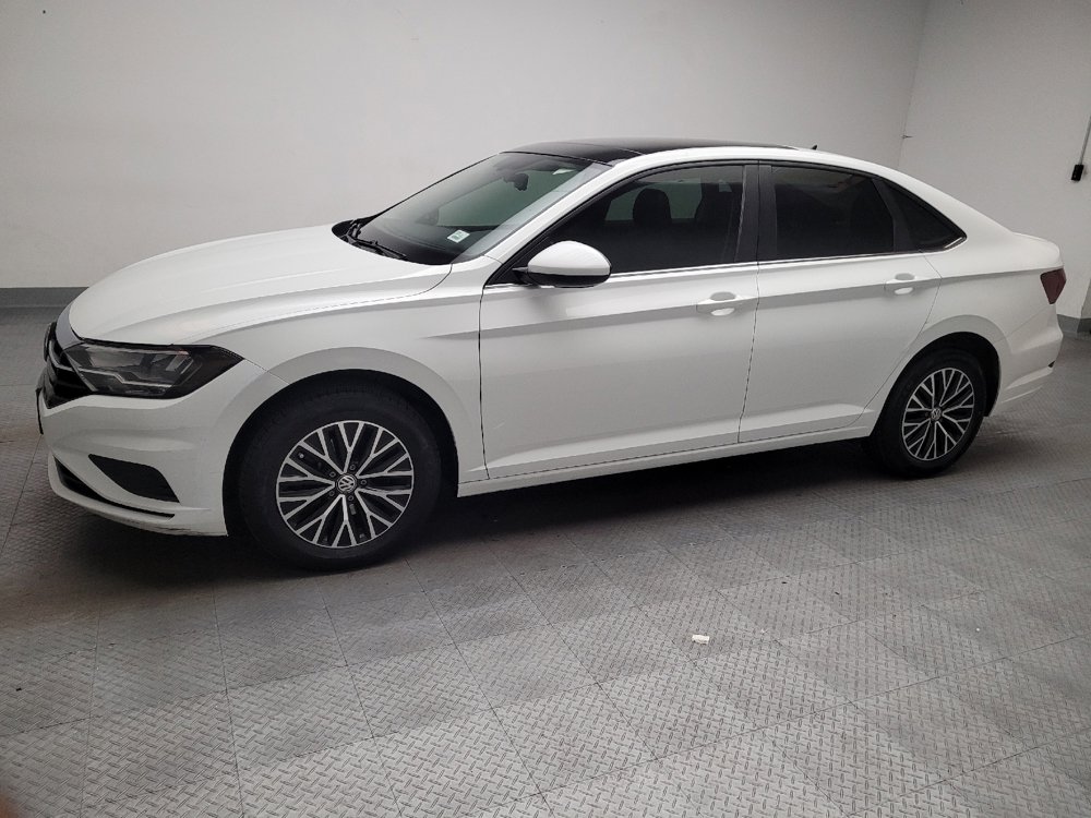 Used 2020 Volkswagen Jetta SE w/ SE Cold Weather Package FWD image 2