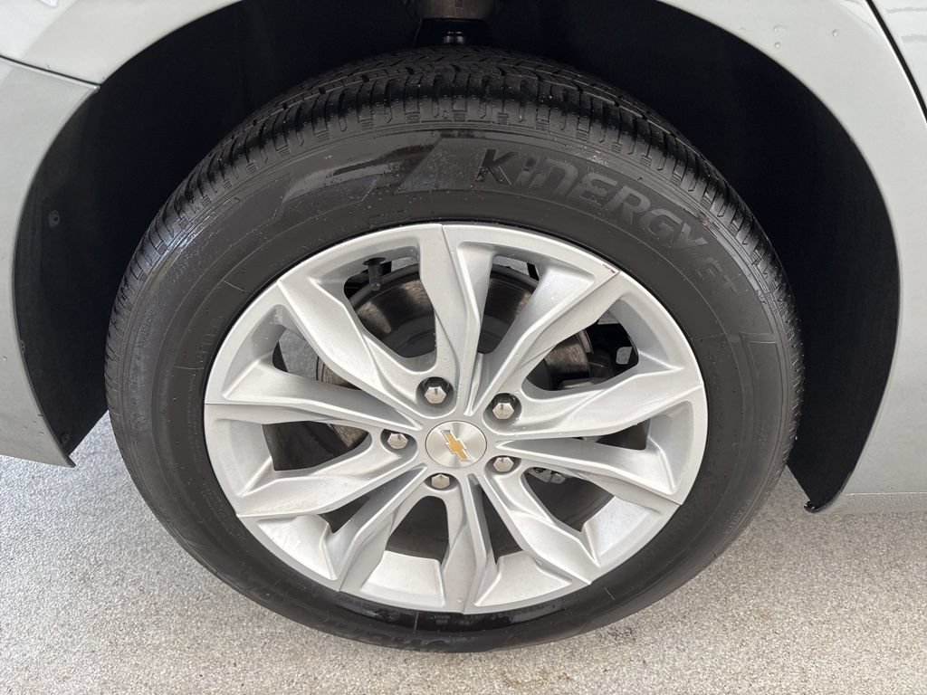 Used 2025 Chevrolet Malibu LT FWD image 24