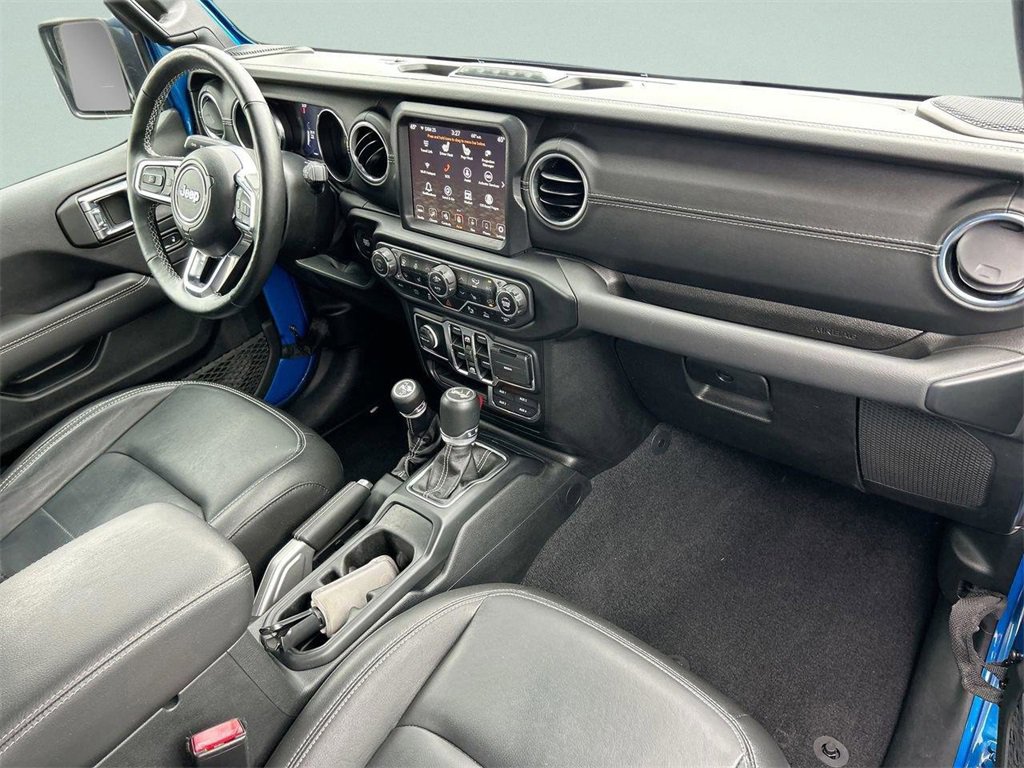 Used 2021 Jeep Wrangler Unlimited Sahara w/ Cold Weather Group image 15