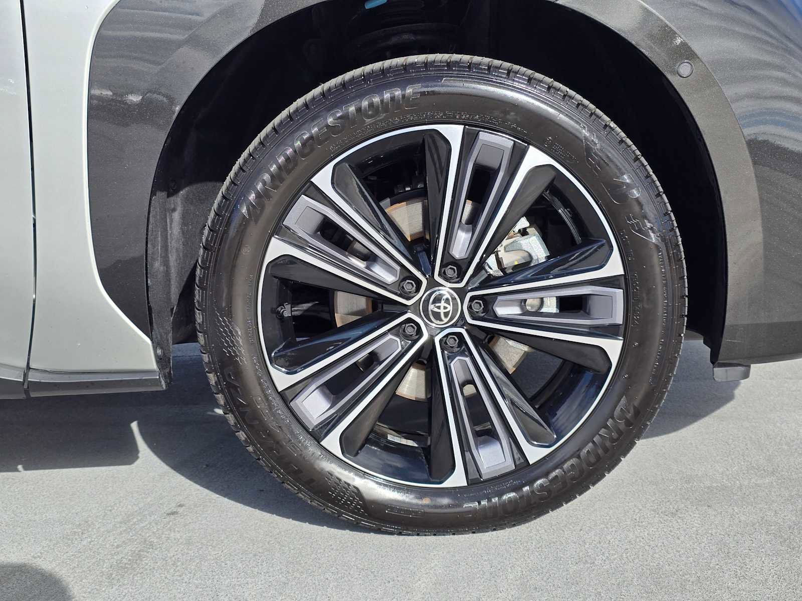 Certified 2025 Toyota bZ4X AWD image 9