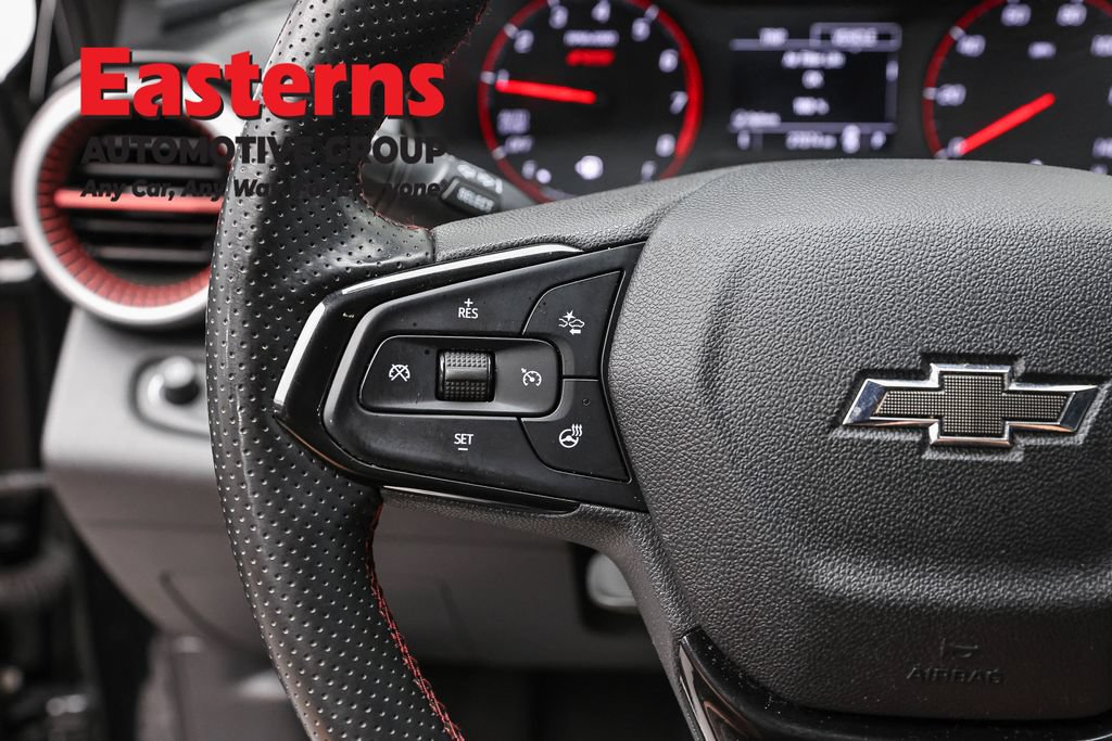 Used 2024 Chevrolet Trax RS FWD image 16