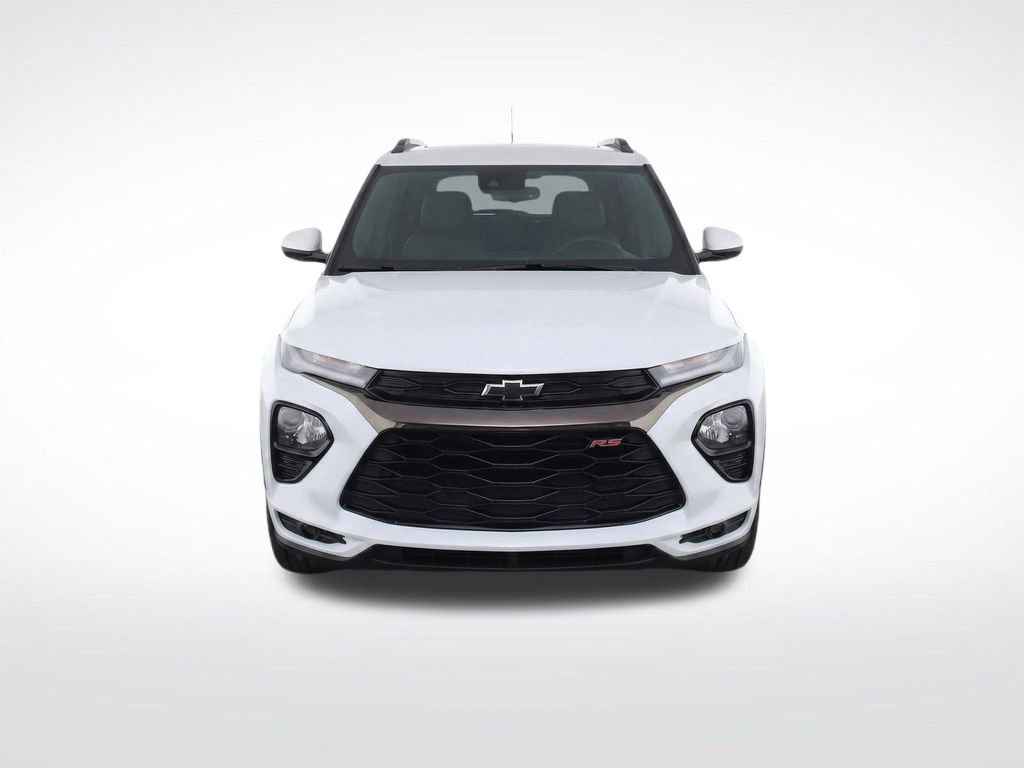 Used 2023 Chevrolet TrailBlazer RS w/ Sun and Liftgate Package AWD/4WD image 2