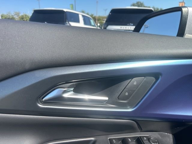 New 2026 Chevrolet Equinox EV LT image 12