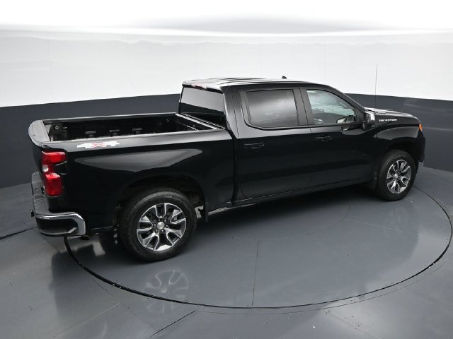 Used 2024 Chevrolet Silverado 1500 LT AWD/4WD image 33