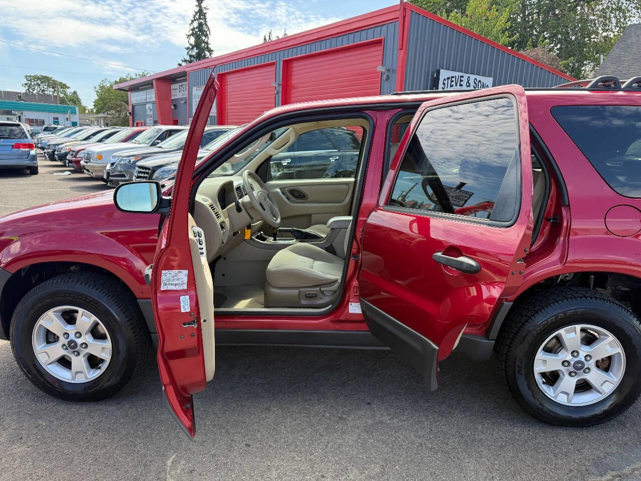 Used 2006 Ford Escape XLT image 17