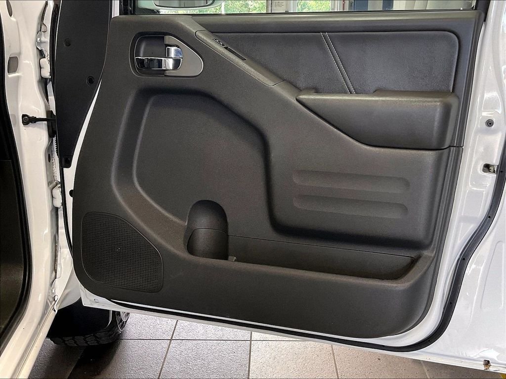 Used 2020 Nissan Frontier PRO-4X AWD/4WD image 12