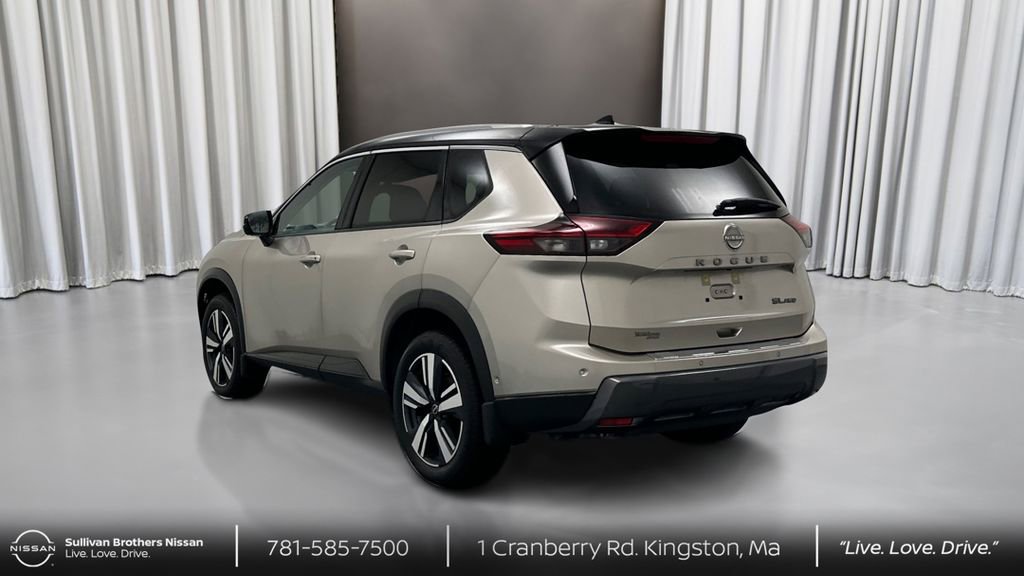 Used 2025 Nissan Rogue SL w/ SL Premium Package image 7
