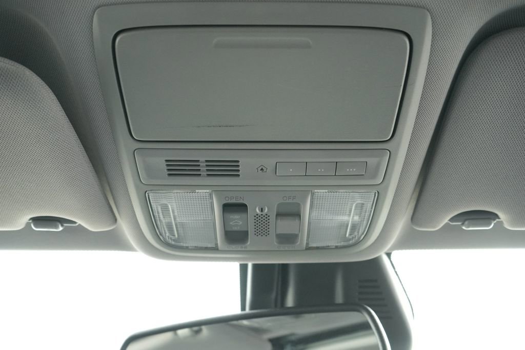 Used 2016 Honda Accord Touring image 18