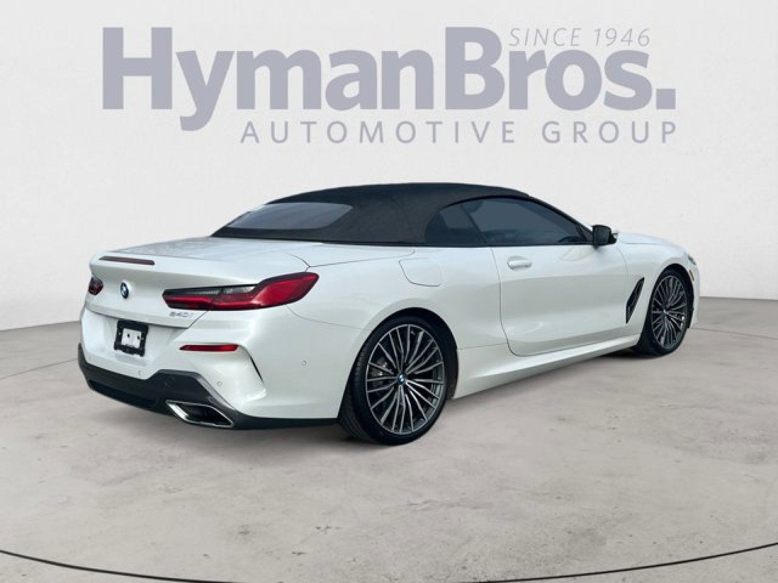Used 2022 BMW 840i Convertible image 3