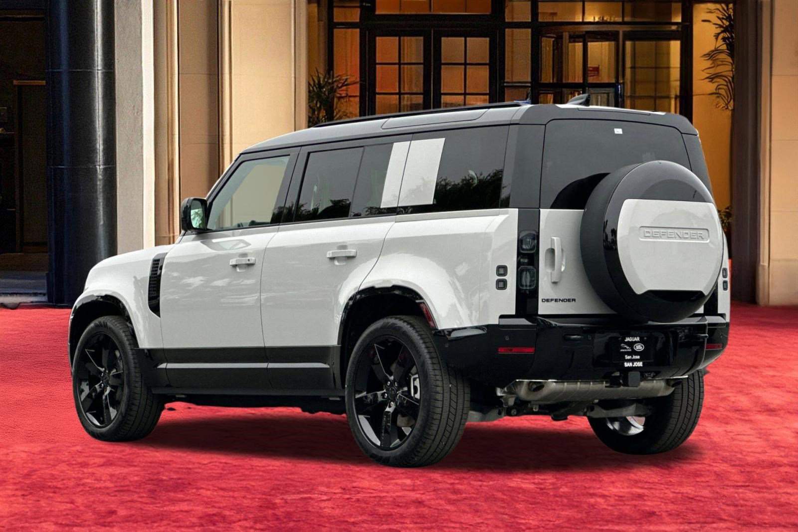 New 2026 Land Rover Defender 110 X-Dynamic SE AWD/4WD image 3