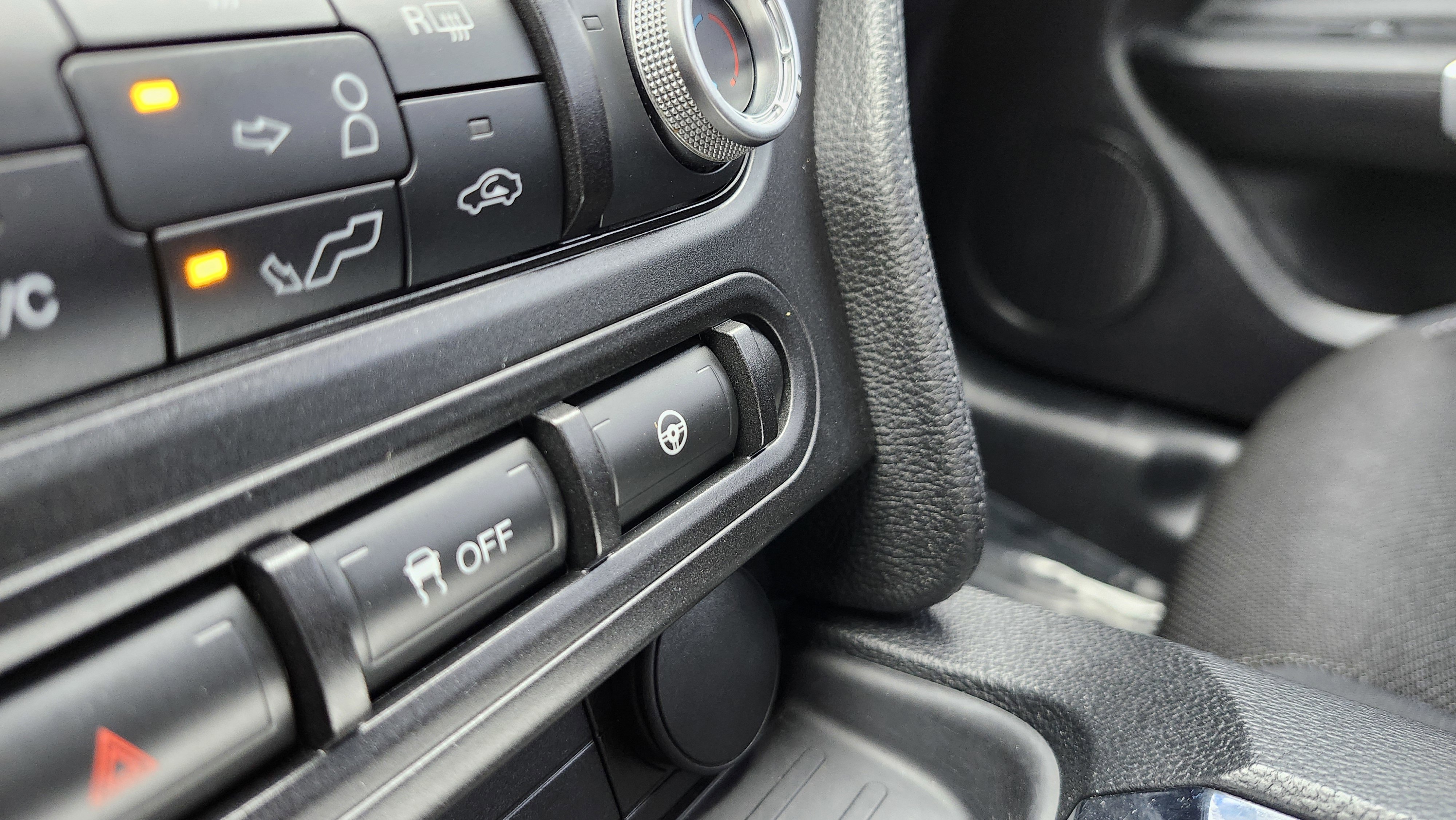 Used 2015 Ford Mustang Coupe w/ Equipment Group 051A image 28