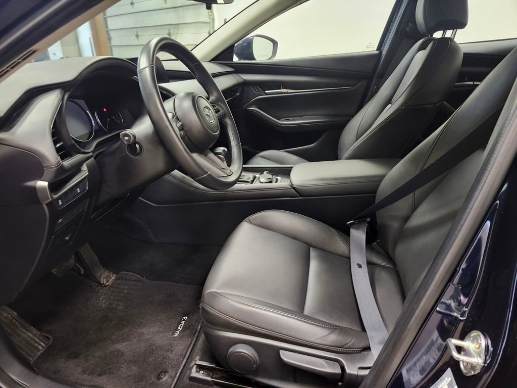 Used 2021 MAZDA MAZDA3 s image 17