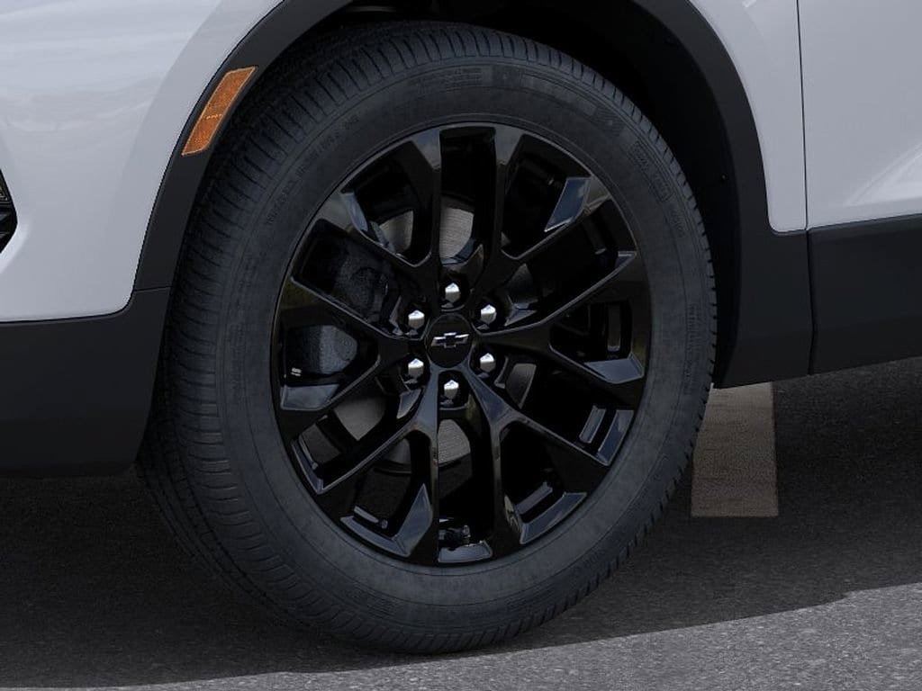 New 2026 Chevrolet Blazer LT w/ Sound & Technology Package AWD/4WD image 9