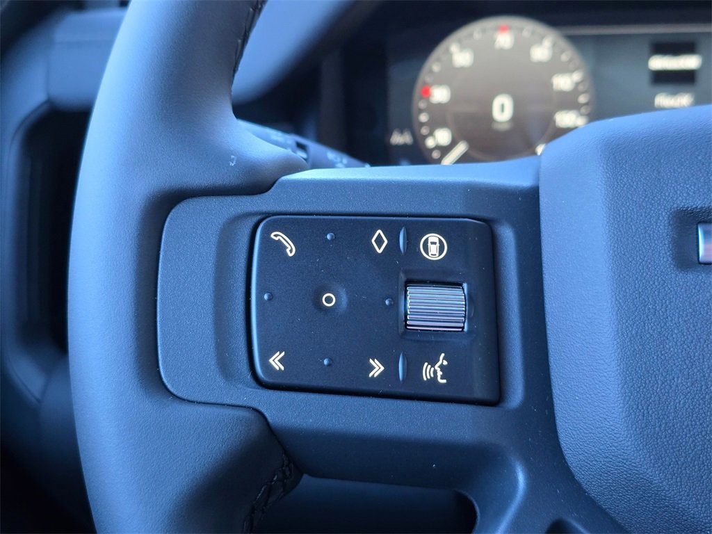 New 2025 Land Rover Defender 90 S image 18