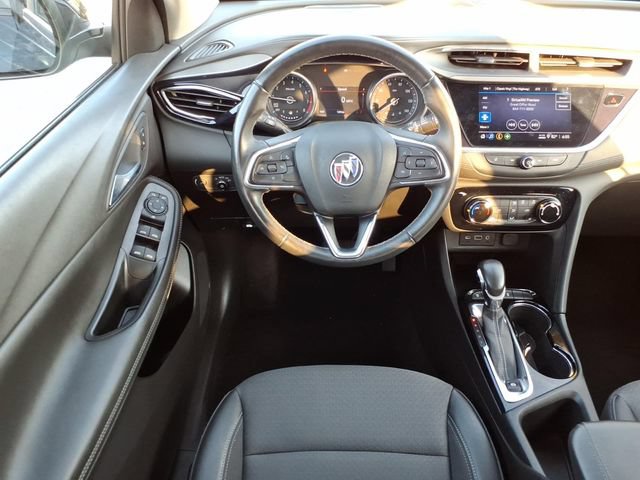 Used 2023 Buick Encore GX Preferred w/ Cold Weather Comfort Package FWD image 17