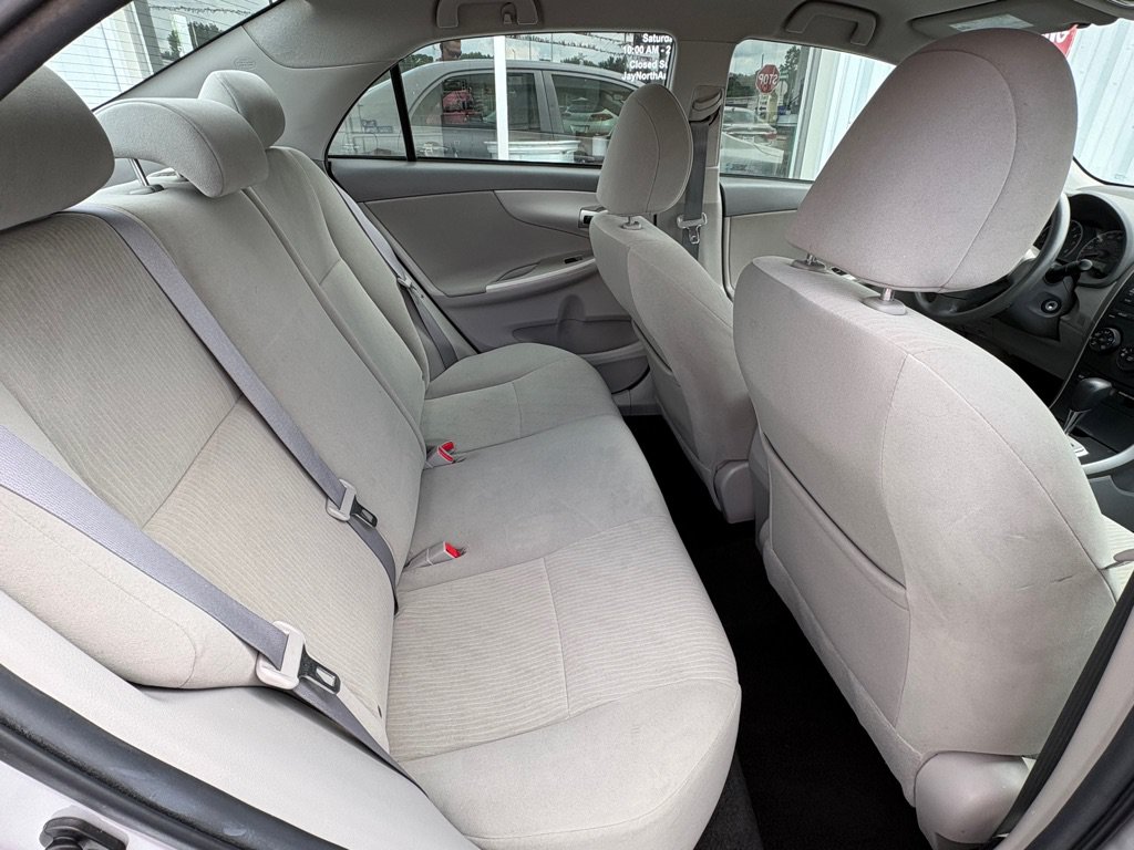 Used 2010 Toyota Corolla LE w/ All Weather Guard Pkg FWD image 14