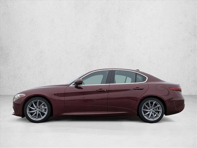Used 2017 Alfa Romeo Giulia image 8