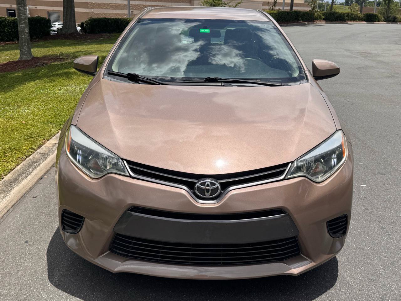 Used 2016 Toyota Corolla LE FWD image 5