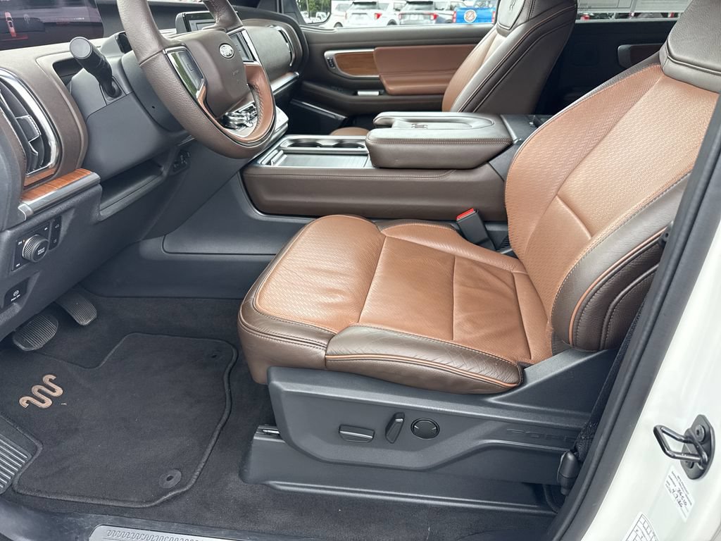 Used 2025 Ford Expedition Max King Ranch AWD/4WD image 9