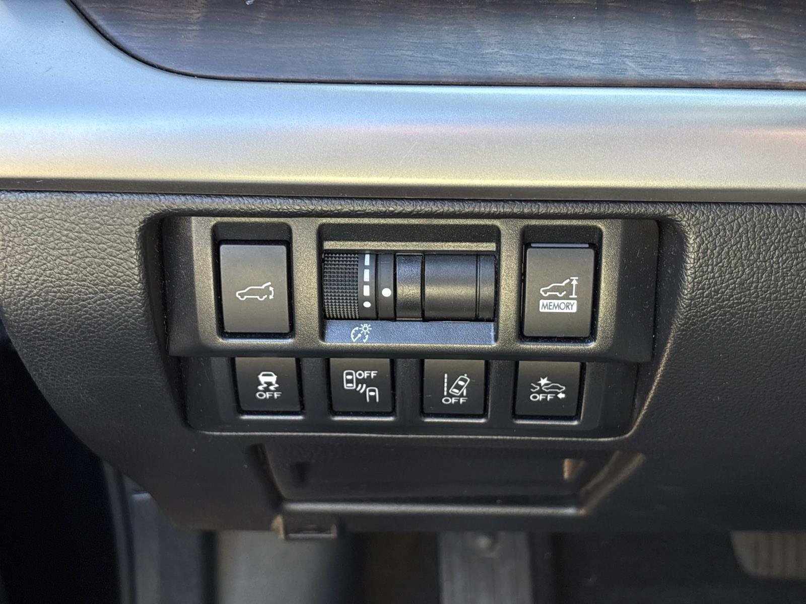Used 2018 Subaru Outback 2.5i Limited AWD/4WD image 19