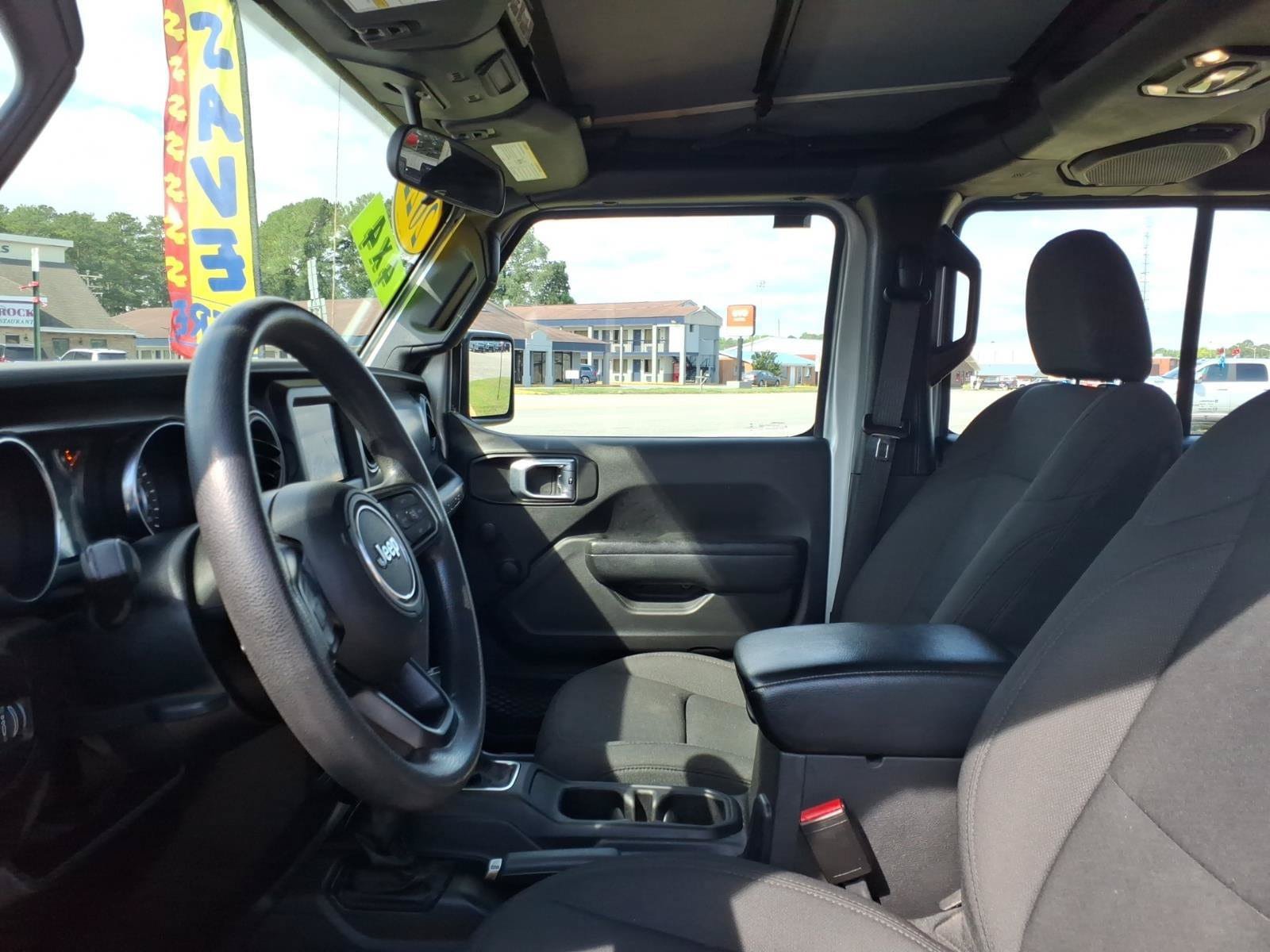 Used 2022 Jeep Wrangler Unlimited Sport AWD/4WD image 7