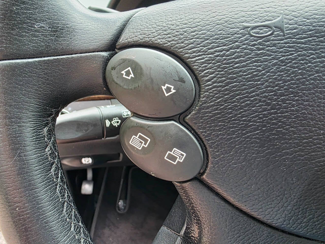 Used 2008 Mercedes-Benz E 550 Sedan image 19