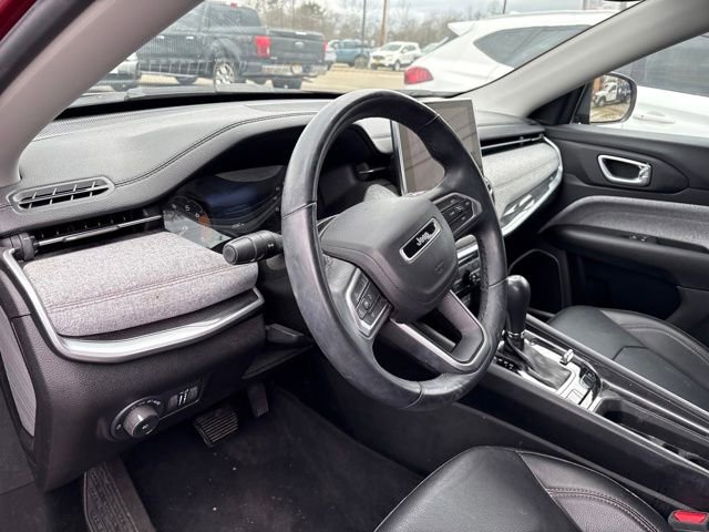 Used 2022 Jeep Compass Latitude image 9