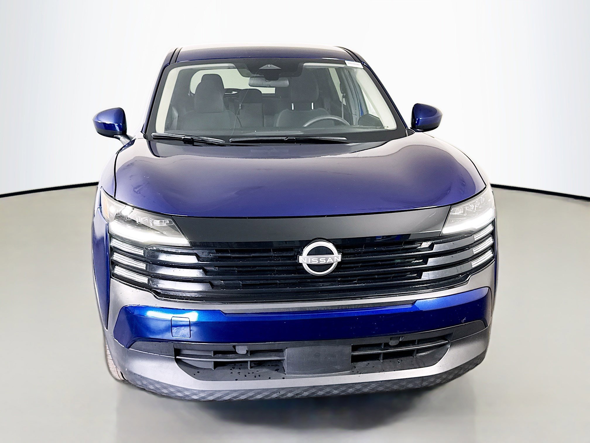 Used 2025 Nissan Kicks SV image 2