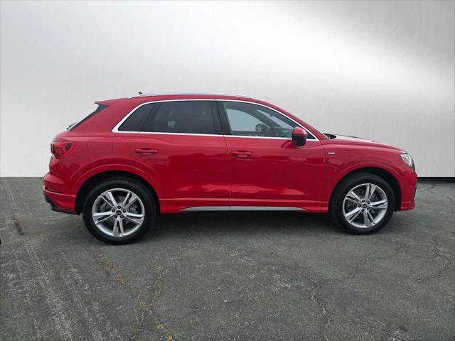 Used 2024 Audi Q3 2.0T Premium Plus AWD/4WD image 2