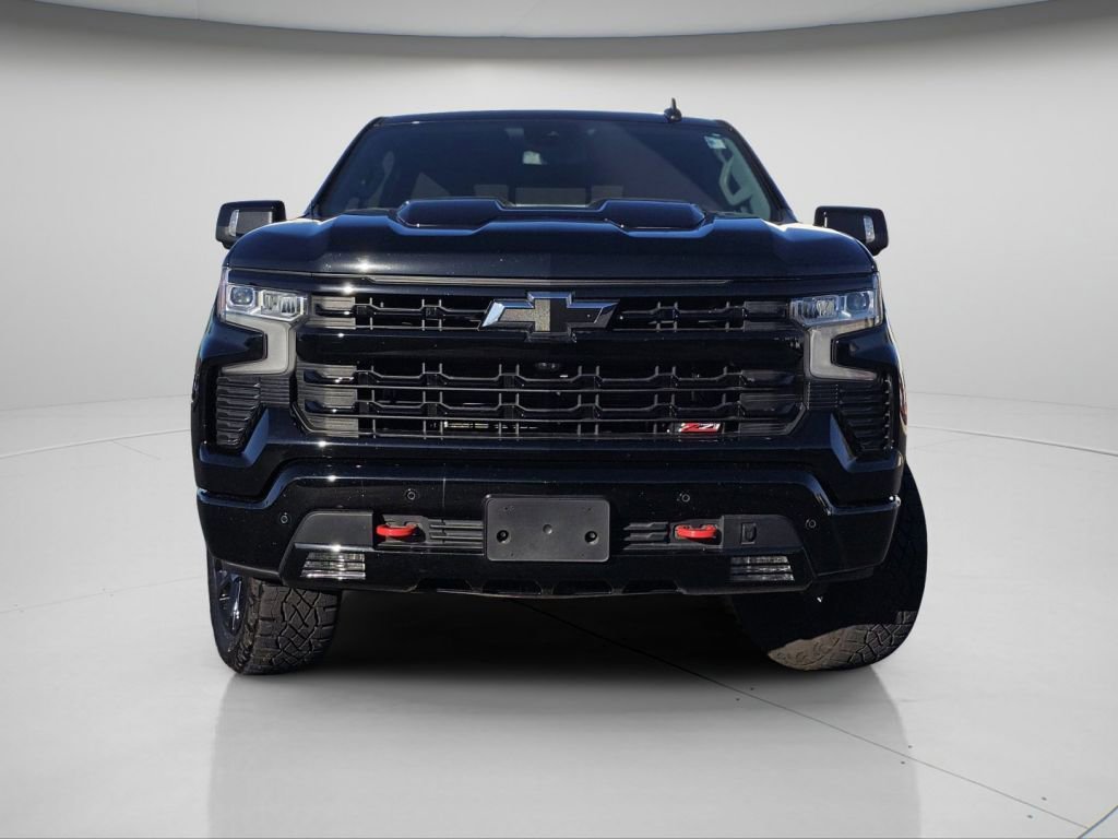 Used 2024 Chevrolet Silverado 1500 LT Trail Boss w/ Convenience Package II image 3