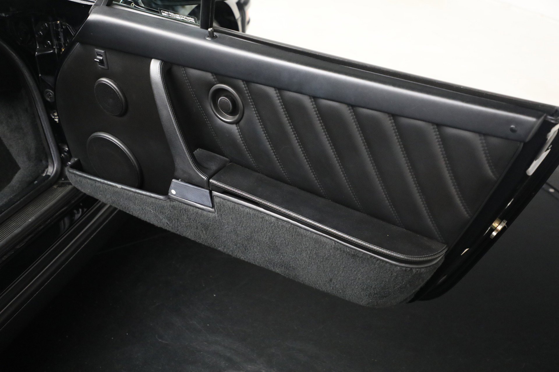 Used 1989 Porsche 911 Turbo Targa image 36