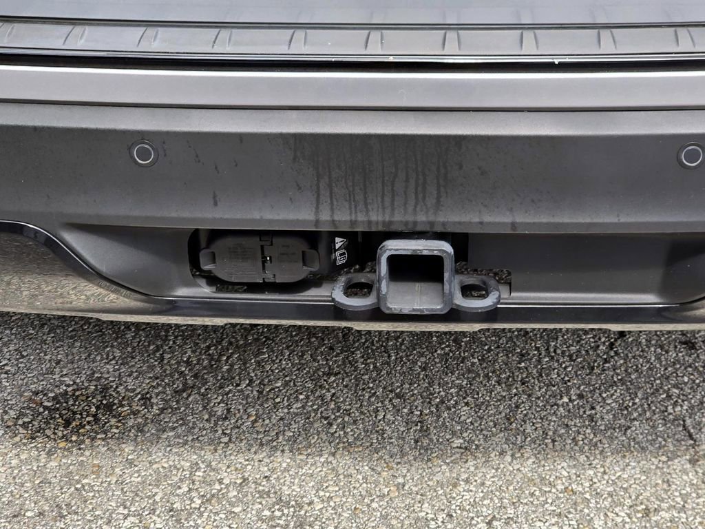 Used 2023 Ford Explorer ST-Line w/ Class IV Trailer Tow Package image 7