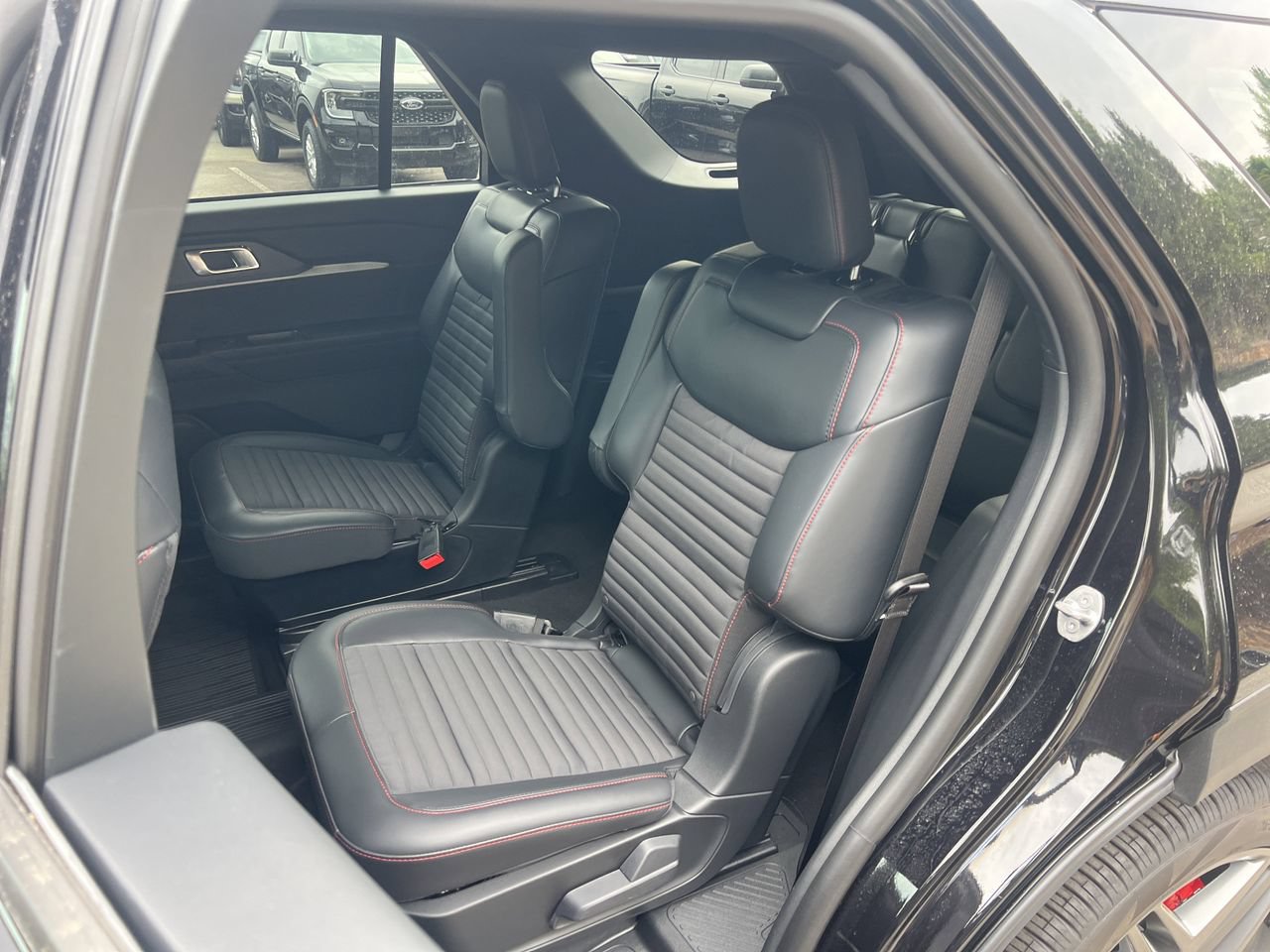 New 2026 Ford Explorer ST-Line w/ ST-Line Street Pack AWD/4WD image 18