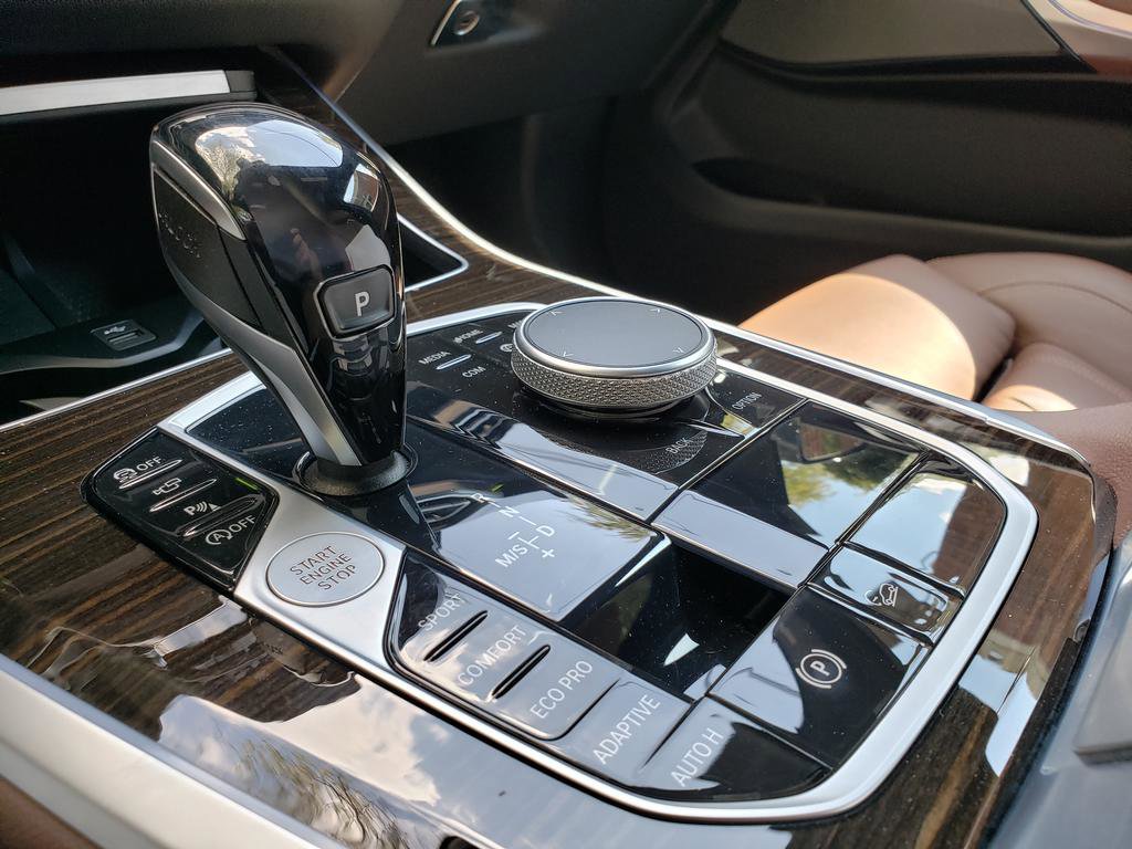 Used 2020 BMW X5 xDrive40i w/ Premium Package image 25