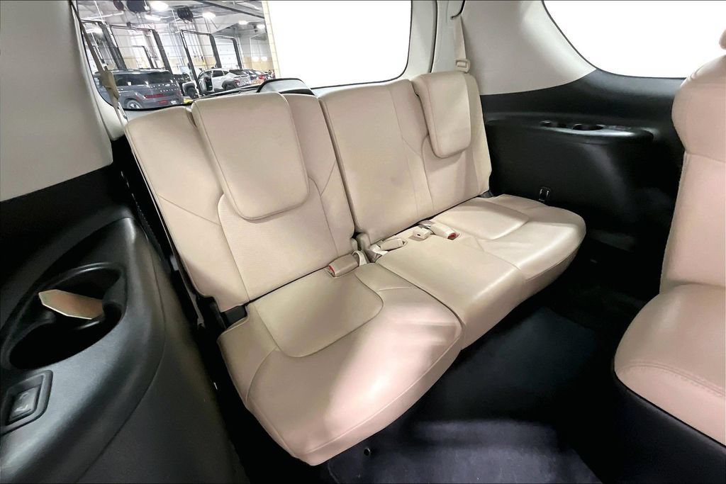 Used 2019 Nissan Armada Platinum w/ Captain's Chairs Package RWD image 34