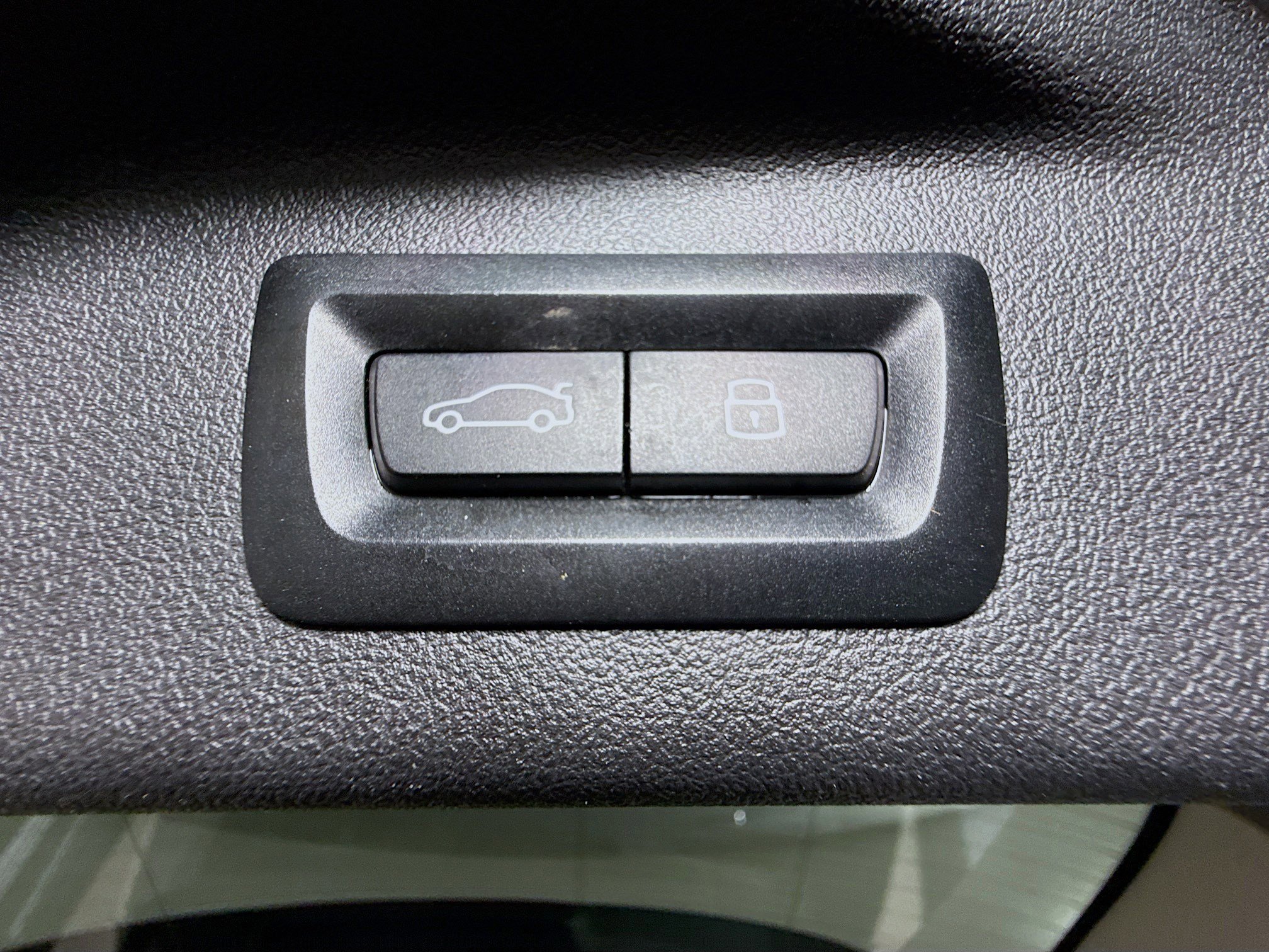 Used 2023 BMW X7 xDrive40i w/ Premium Package image 44