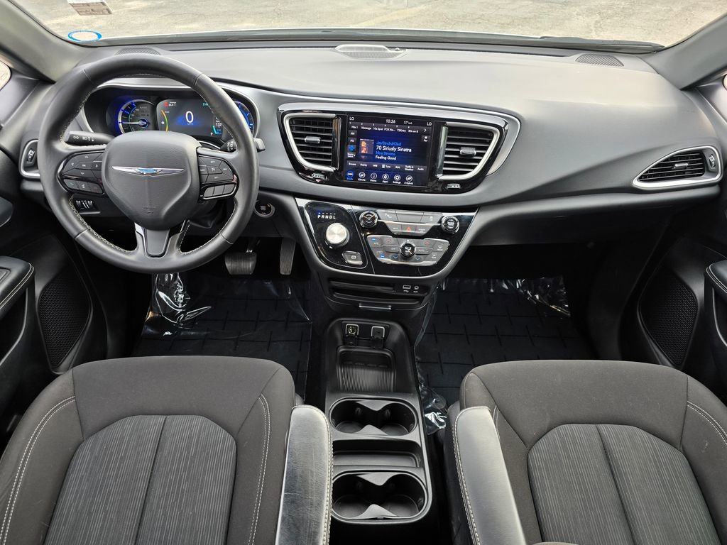 Used 2020 Chrysler Pacifica Touring w/ S Appearance Package image 5