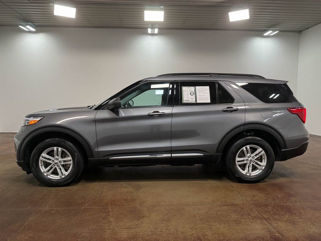 Used 2022 Ford Explorer XLT image 6