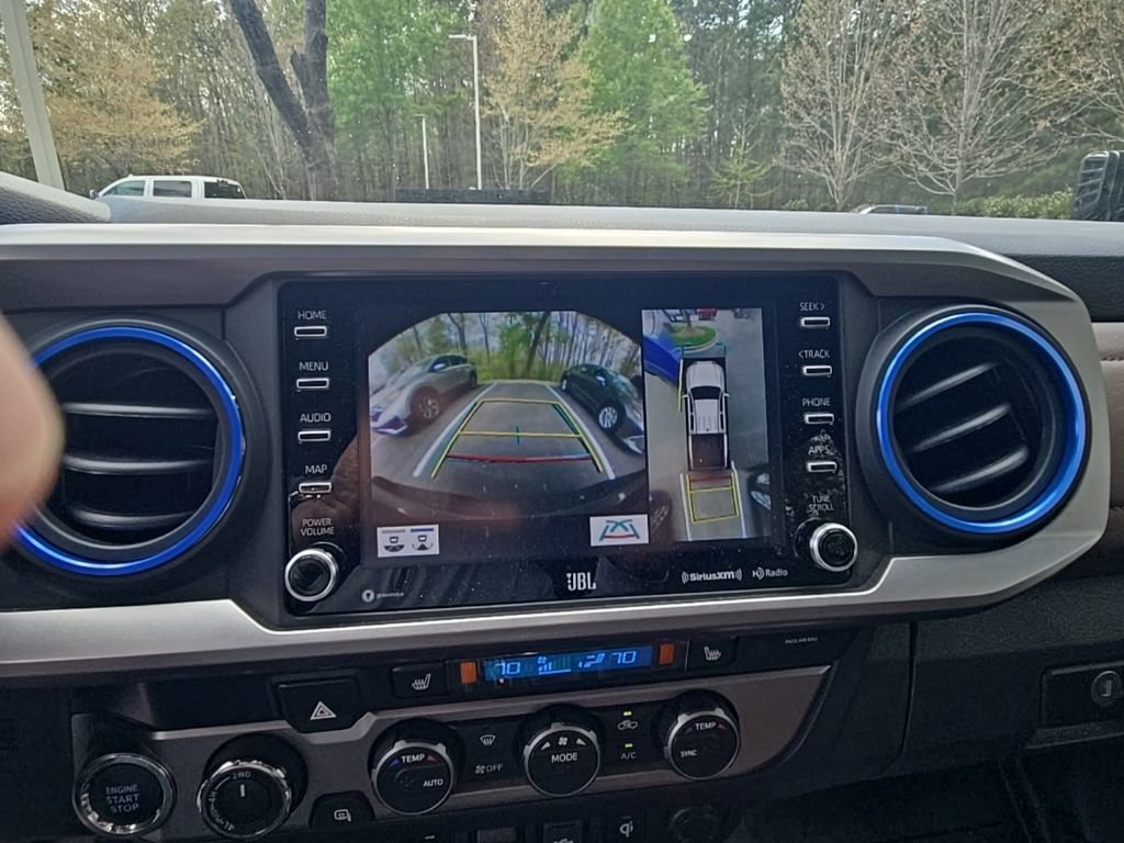 Used 2022 Toyota Tacoma Limited image 8