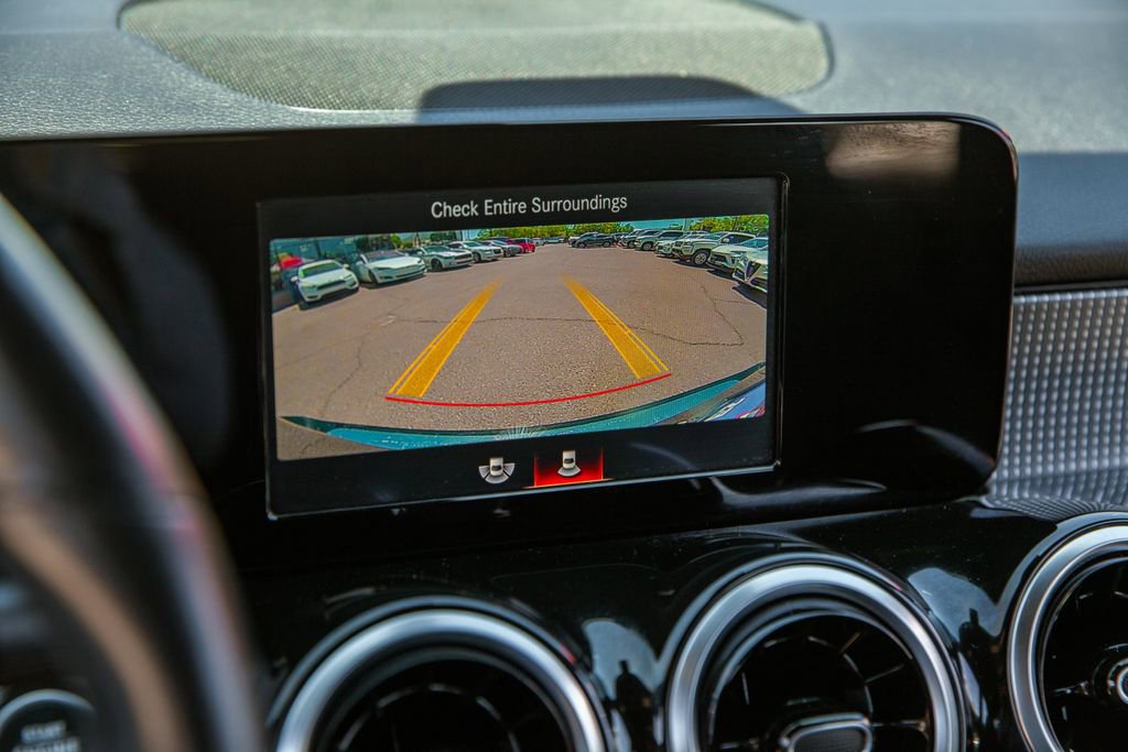 Used 2021 Mercedes-Benz GLB 250 4MATIC image 15