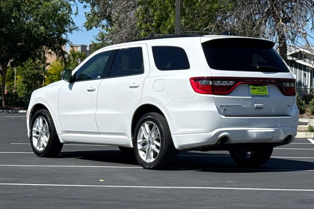 Used 2024 Dodge Durango GT AWD/4WD image 3