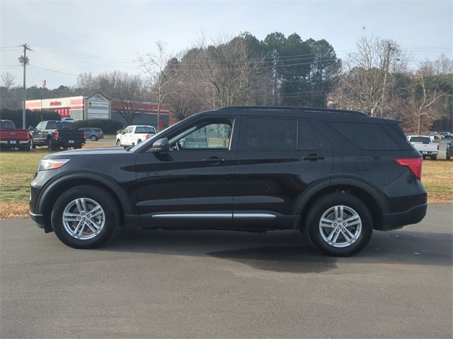 Used 2023 Ford Explorer XLT w/ Equipment Group 202A image 10